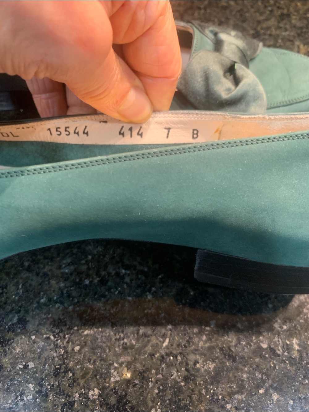 Salvatore Ferragamo Women’s Size 7 B Suede Flat .5” Heel Deep Green Satin Bow - Picture 11 of 15